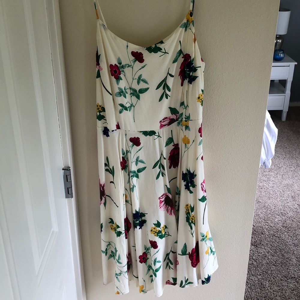 Old Navy floral dress
